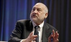 Nobel de Economía Joseph Stiglitz critica apresuramiento por aprobar el TPP